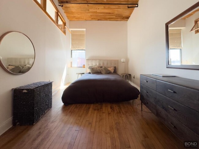 Building Photo - 1 bedroom in Brooklyn NY 11211