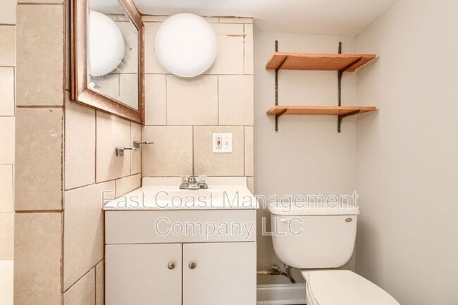 Building Photo - 2706 E Biddle St