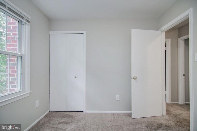 Building Photo - 7763 Durer Ct