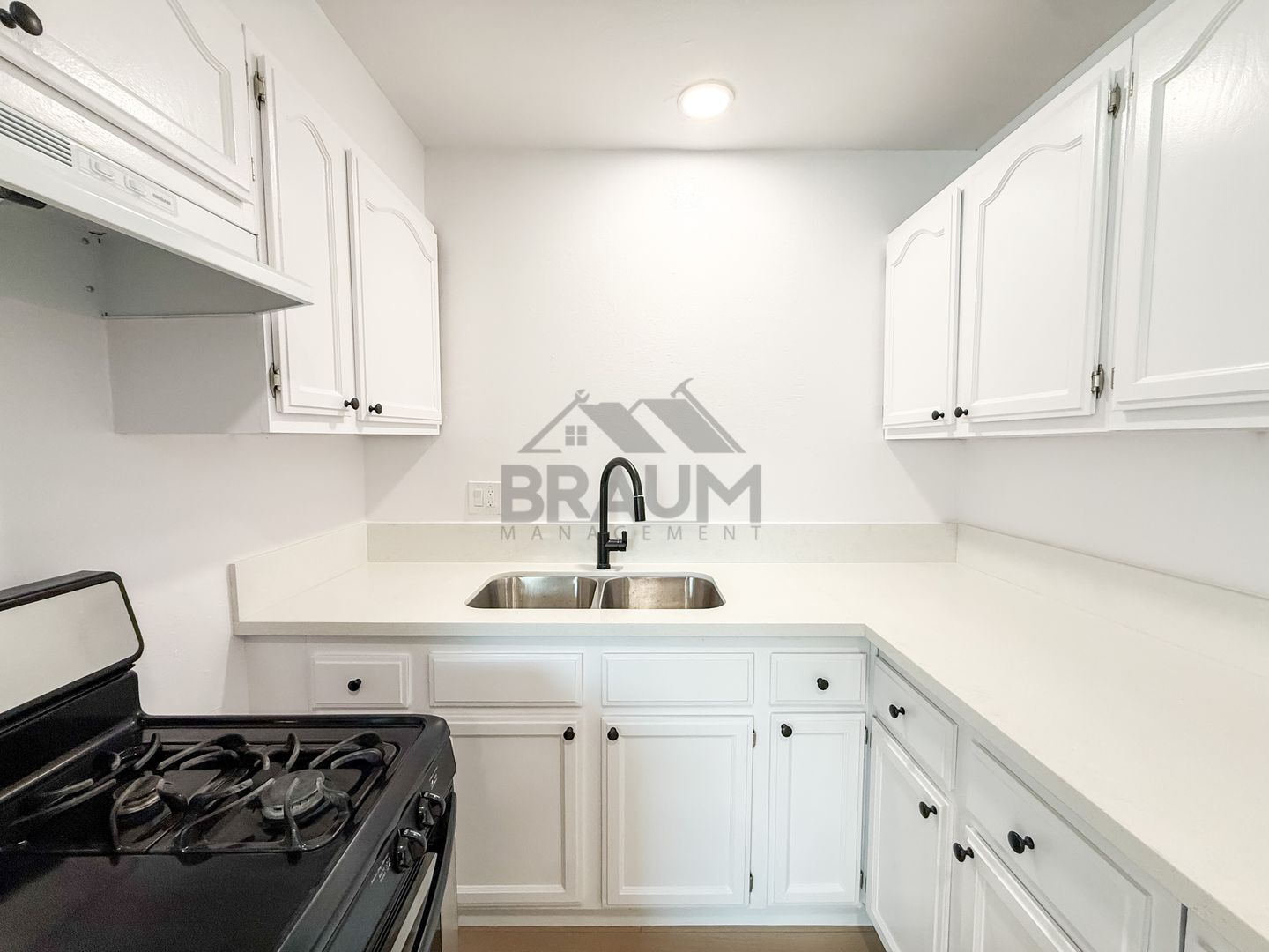 Building Photo - 4636 Laurel Canyon Blvd