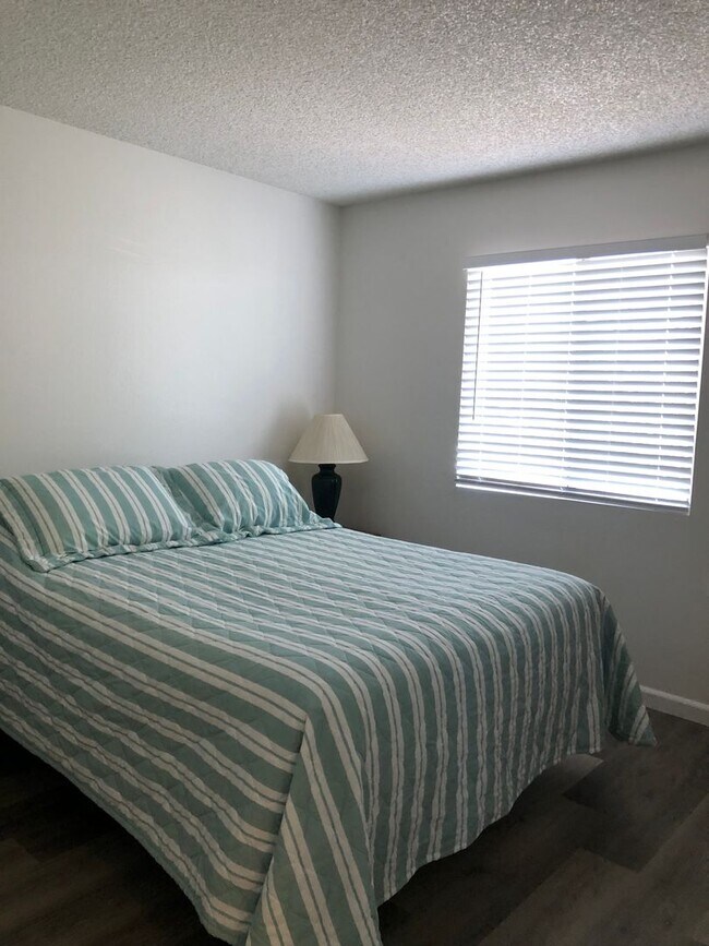 Building Photo - 768 Leisure World