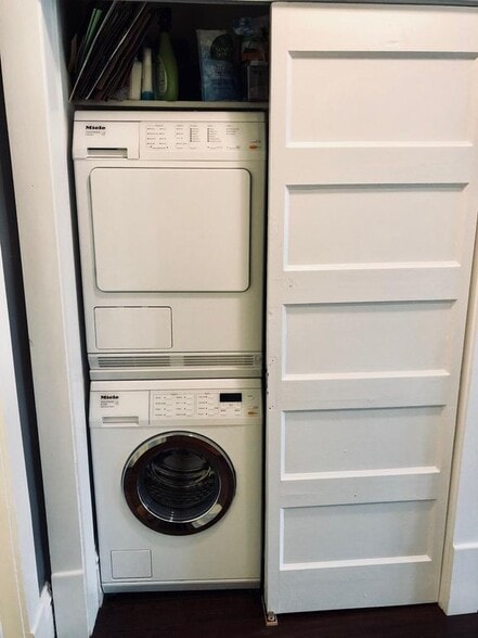 Building Photo - 3405 Minnehaha Ave