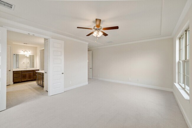 Building Photo - 310 Greystone Ct