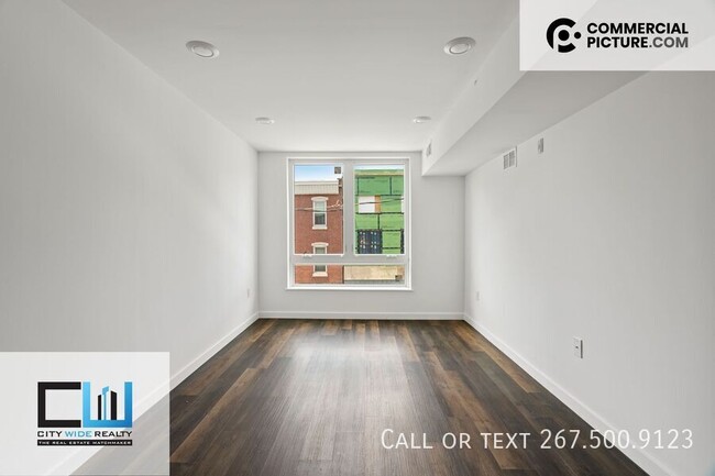 Building Photo - Newly built 1BR apartment available for De...