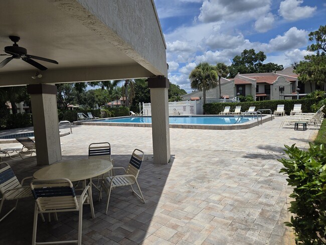 Building Photo - 3505 Tarpon Woods Blvd