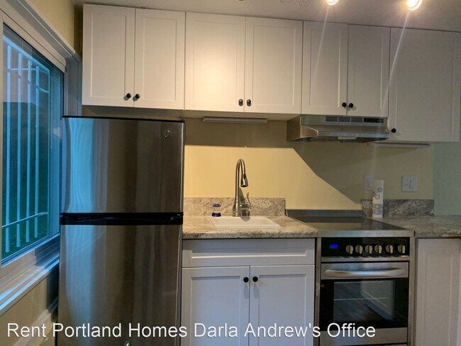 Building Photo - 1 br, 1 bath House - 9617 N Kalmar Street #B