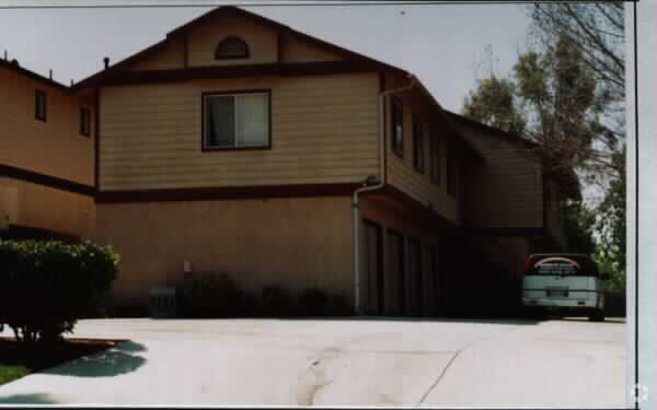 Primary Photo - 28940 Calle del Lago