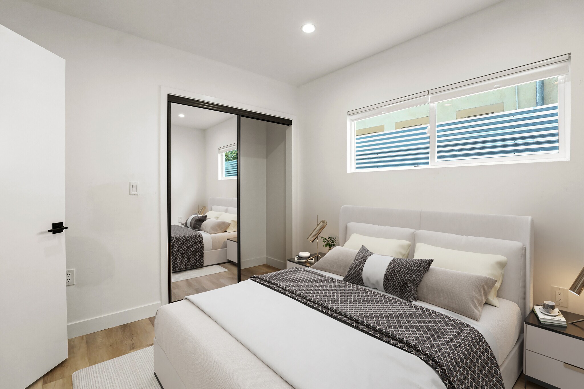 Building Photo - 2561 W Ave 30