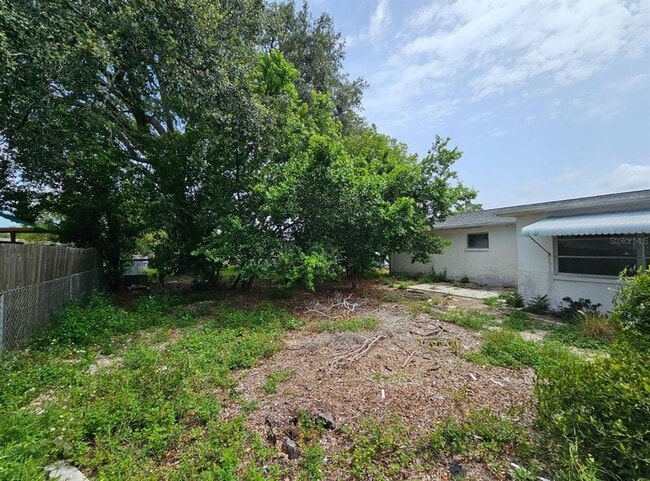 Building Photo - 1019 Maybury Dr