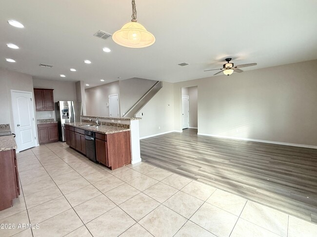 Building Photo - 5085 S 243rd Dr