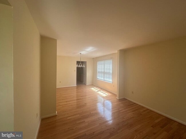 Building Photo - 3877 Shiner Ct