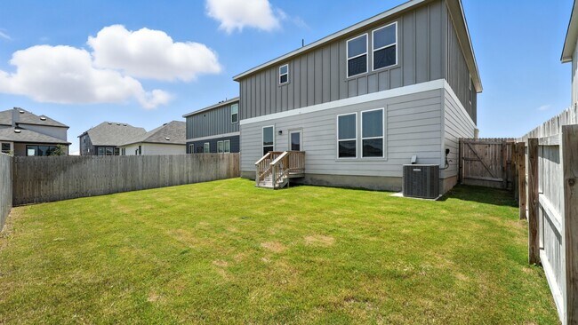 Building Photo - 158 Hazy Glade Dr