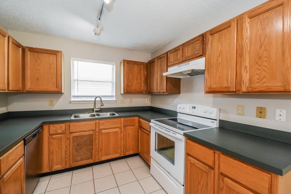 Building Photo - 4461 Cobblefield Cir W