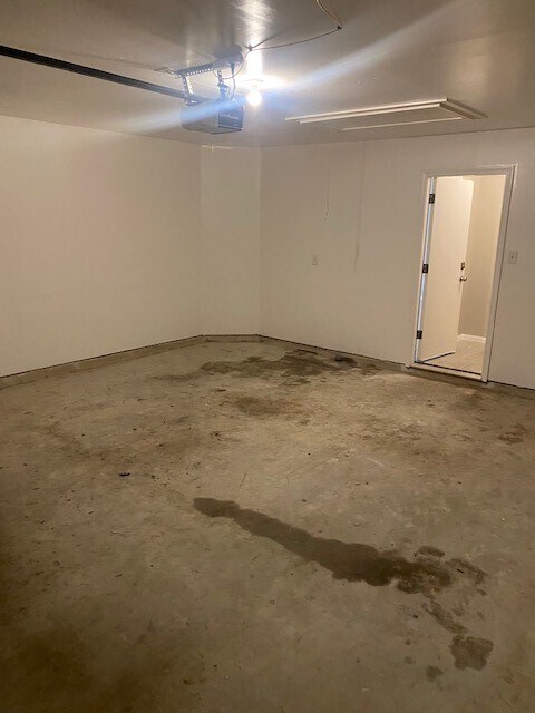 Building Photo - 13543 Ambrose St