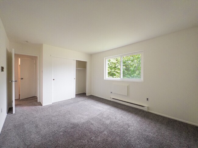 Bedroom - The Cloverleaf
