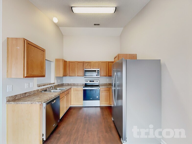 Building Photo - 1069 Coralbean Way