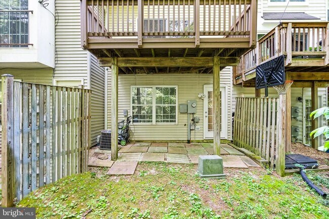Building Photo - 10032 Moxleys Ford Ln