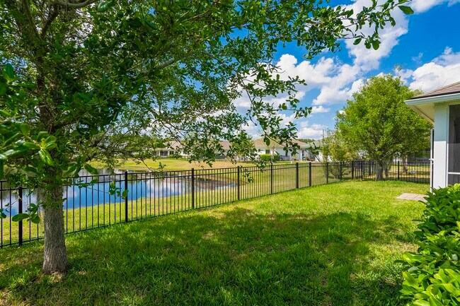 Building Photo - 494 Aventurine Ave