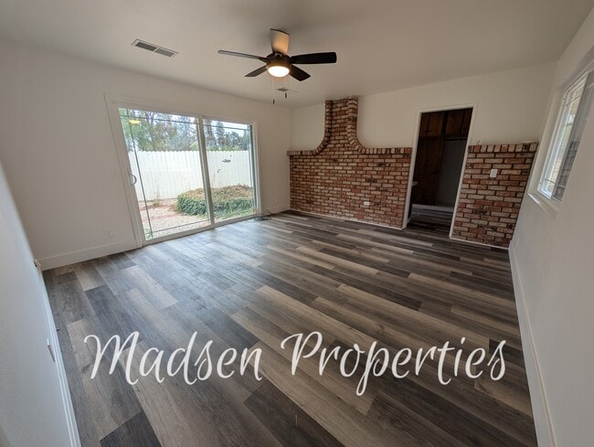Building Photo - 6231 Pebble Ln
