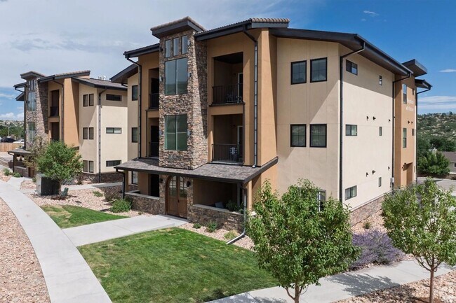 Building Photo - 5641 Silverstone Terrace