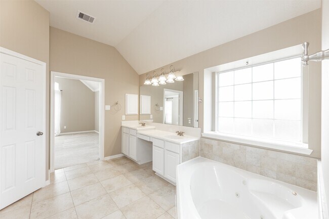 Building Photo - 25919 Pebble Terrane Ln