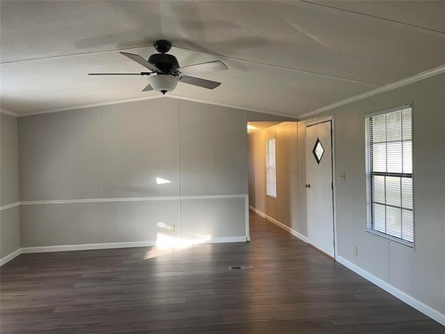 Building Photo - 228 Hambrick Rd
