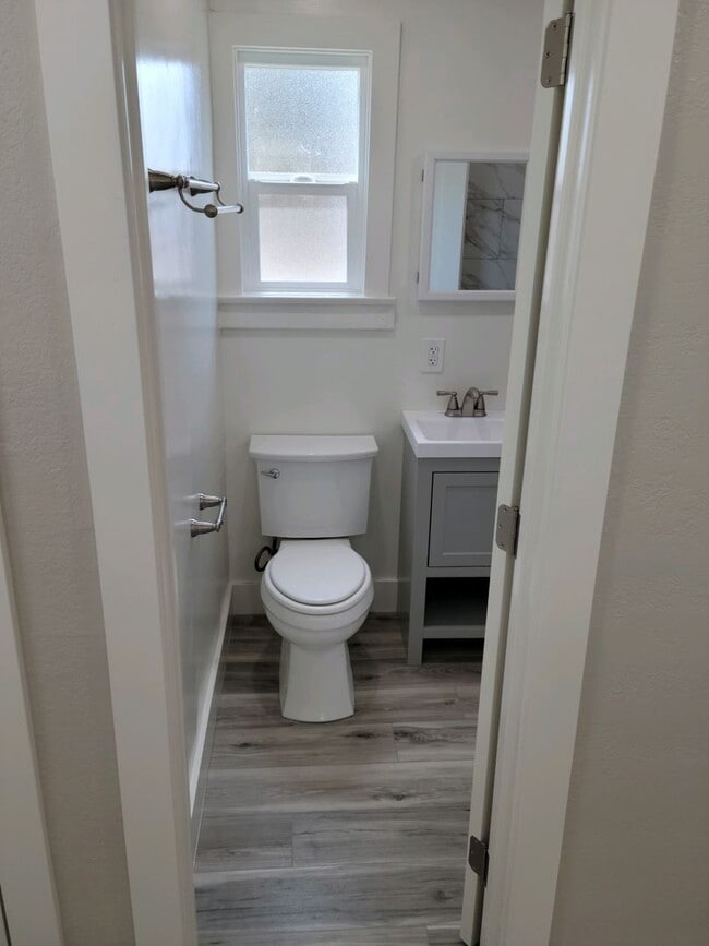 Building Photo - COMING MAY 4th Completley remodeled  individual Casitas casa