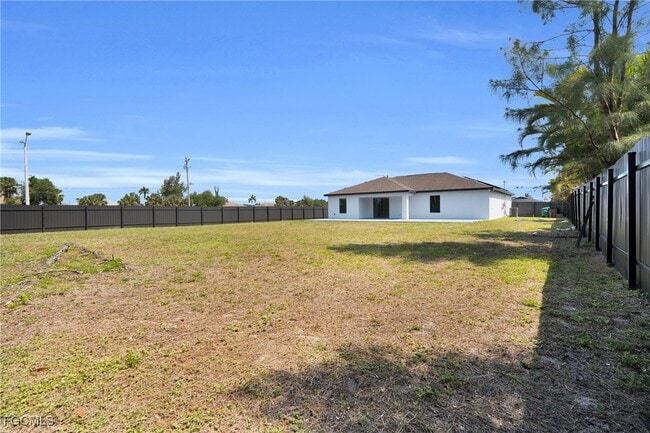 Building Photo - 1601 SW 12th Terrace