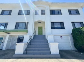 Building Photo - 835 40th St