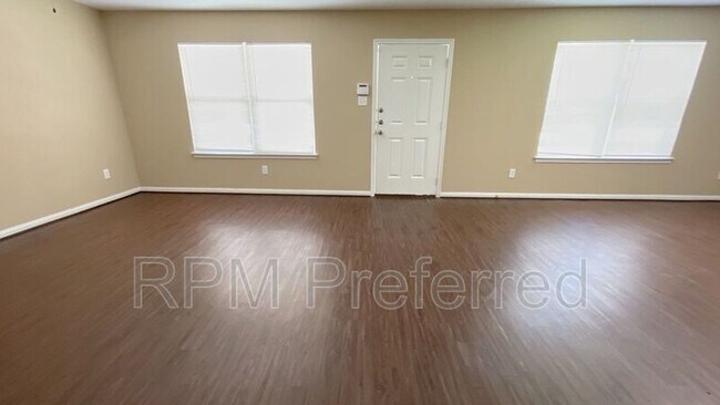 Building Photo - 8114 Record St