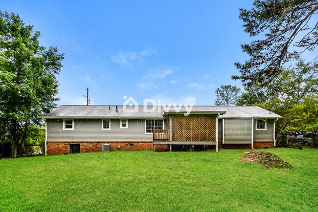 Building Photo - 7248 Banks Mill Rd