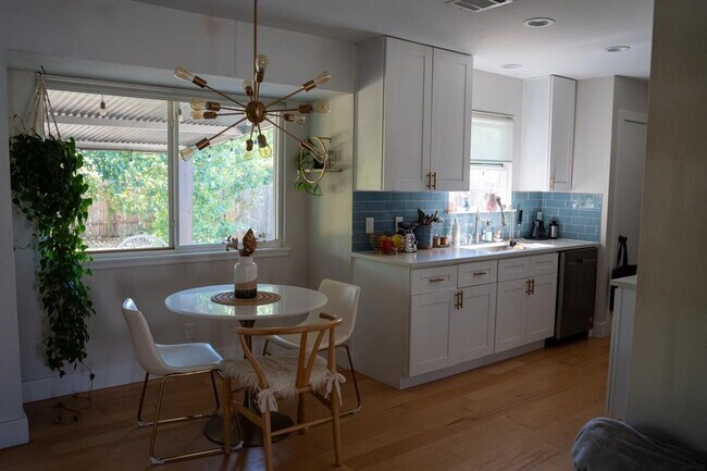 Building Photo - 2509 Cockburn Dr