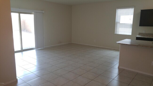Building Photo - 5003 E Smoky Quartz Rd
