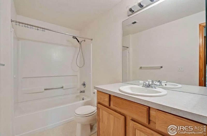 Building Photo - 640 Gooseberry Dr