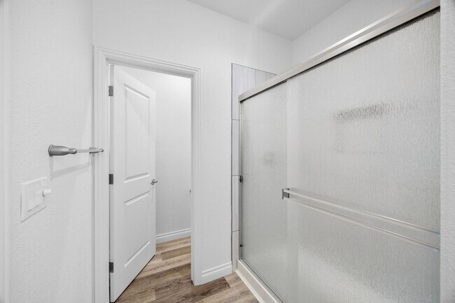 Building Photo - New 3 bedroom/2 bath/3 car garage for Rent