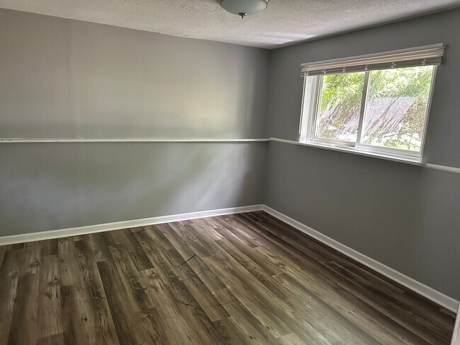 Building Photo - Welcome to our charming home for Rent