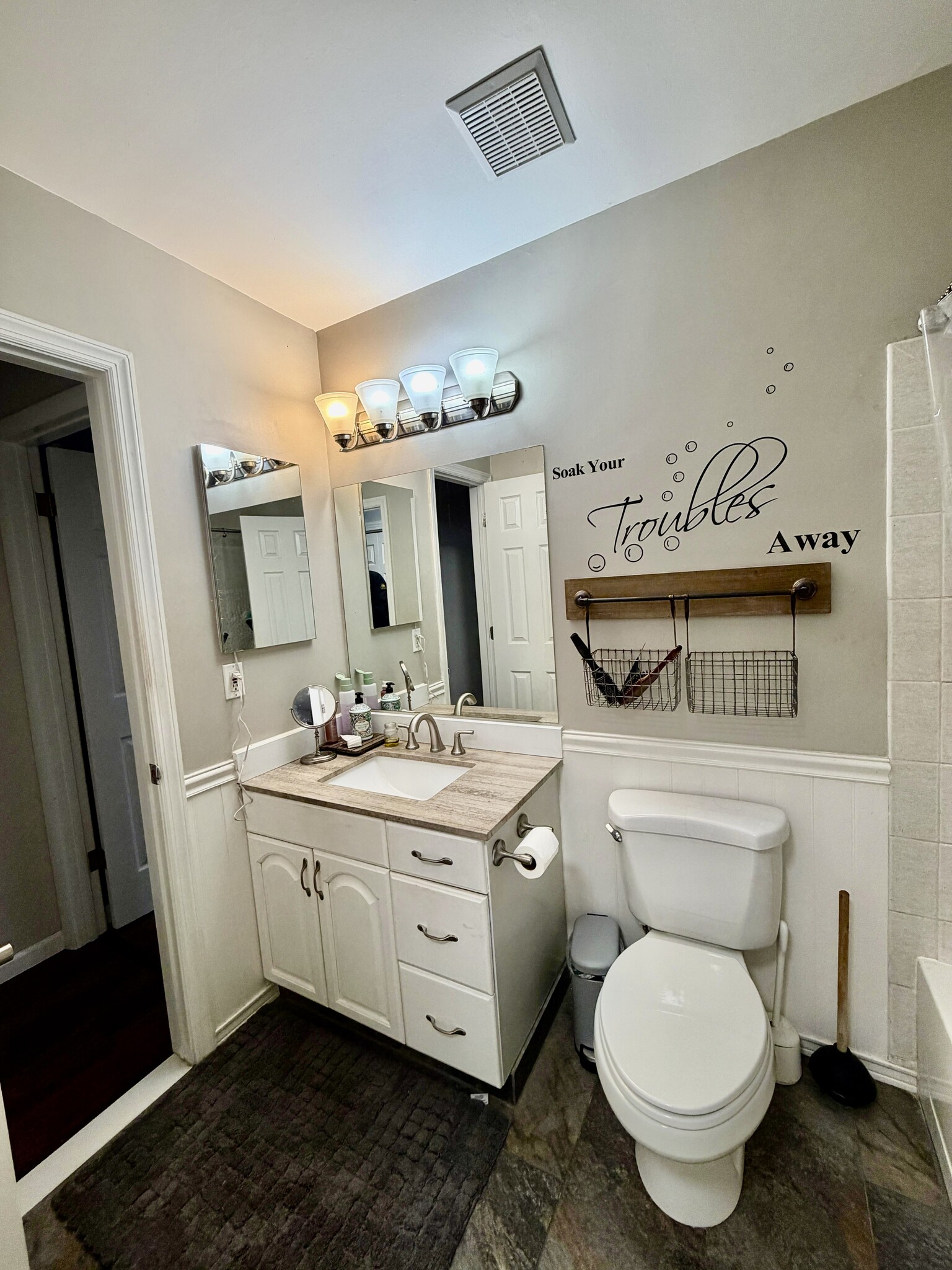 Building Photo - 26179 Westview