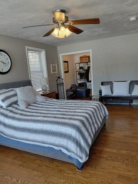 Building Photo - 12 Oak Ln