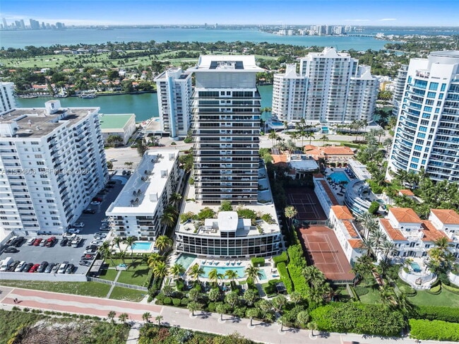 Building Photo - 5875 Collins Ave