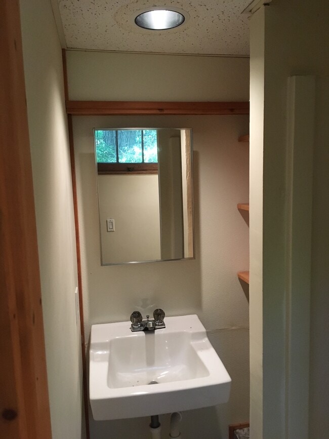 Building Photo - 8411 Abbott Ln
