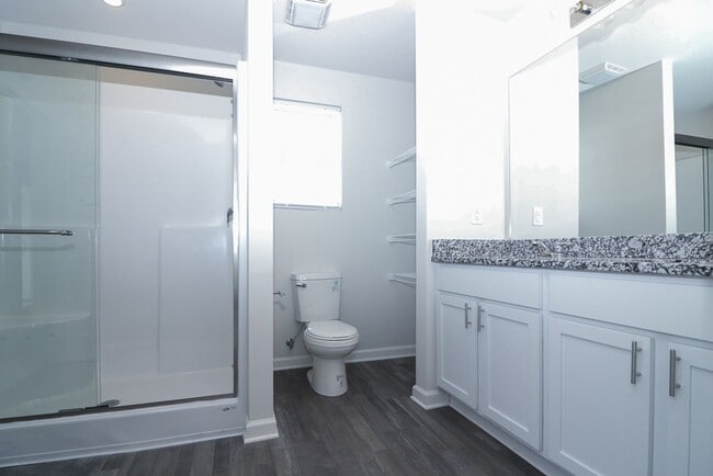 Building Photo - 132 Elegance Wy