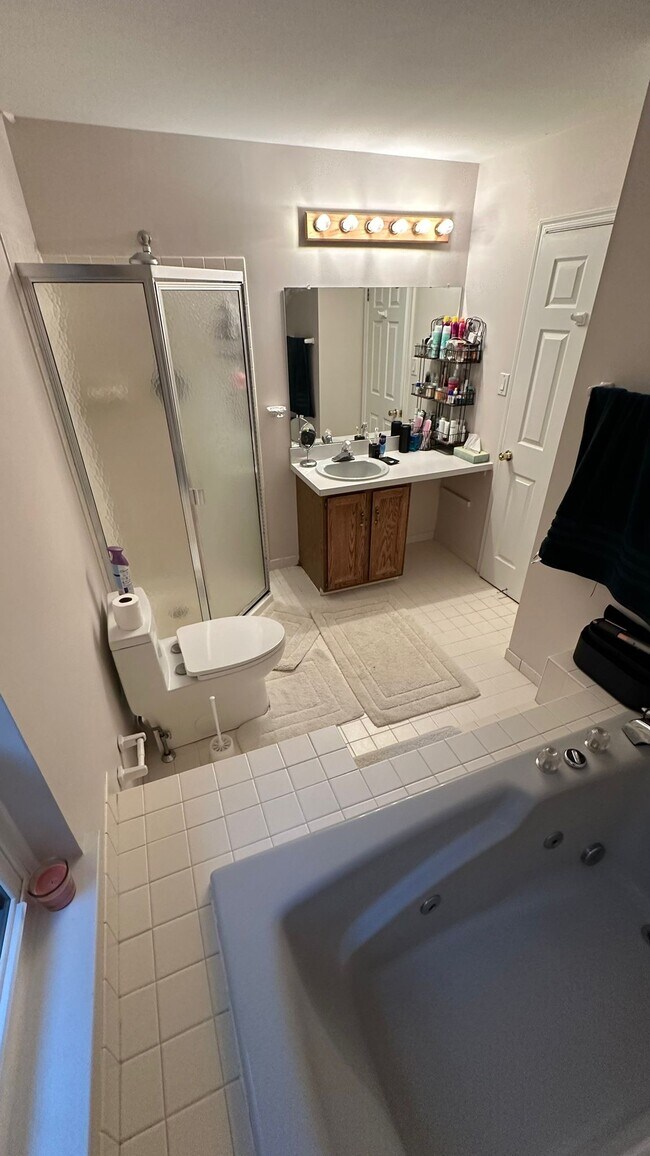 Building Photo - 133 Forge Ln