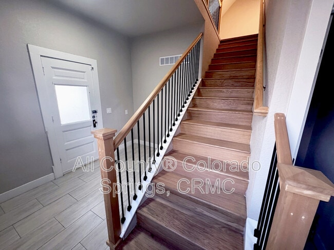 Building Photo - 330 E Cache La Poudre St