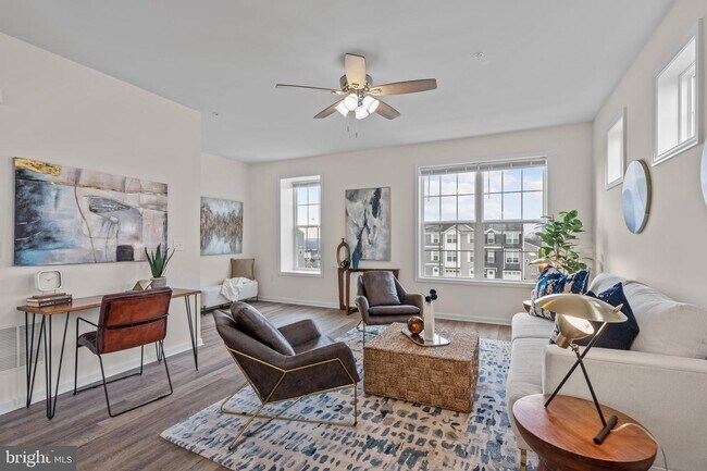 Building Photo - 2030 Ter Vw Ln