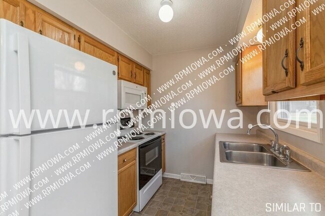 Building Photo - 5734 NW 54th Ct