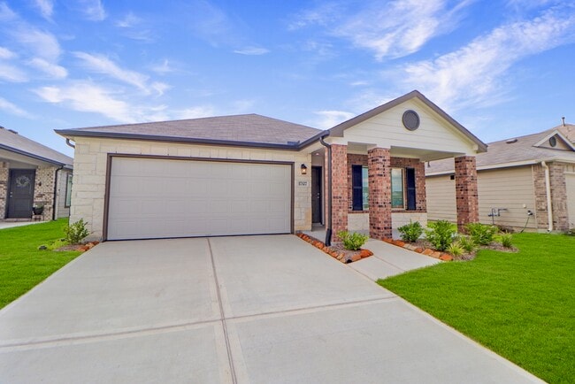 Building Photo - 17327 Ridge Dr