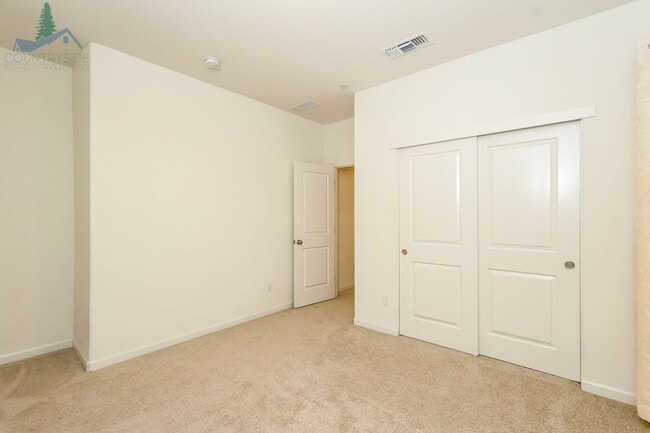 Building Photo - 577 Bedfordshire Dr