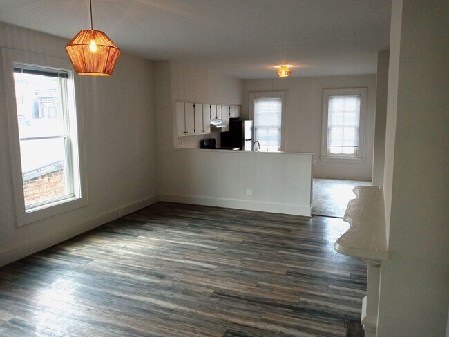 Building Photo - 814 Madison Ave