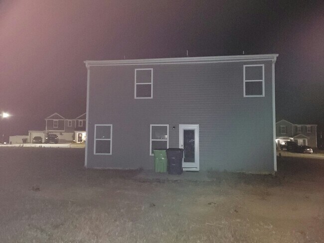 Building Photo - 285 Riley Wy