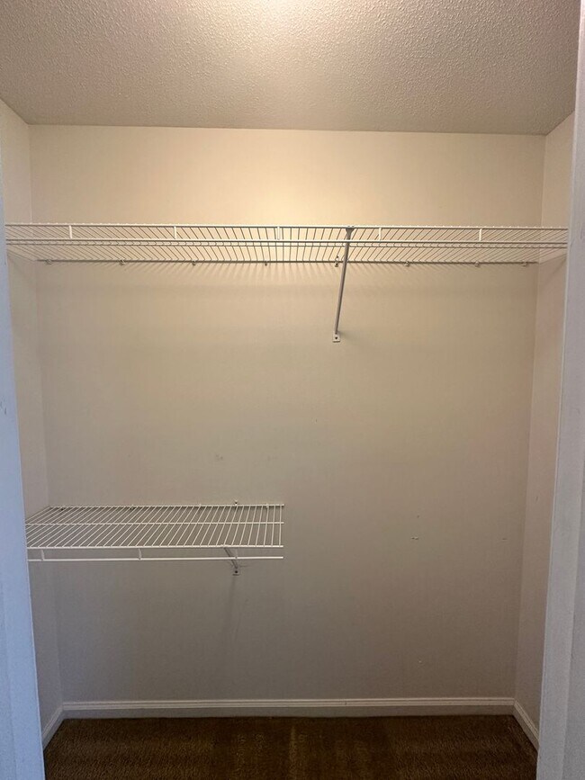 Building Photo - 6119 B Vinnie Dr